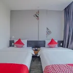 OYO 90447 Kardopa Hotel Megapark