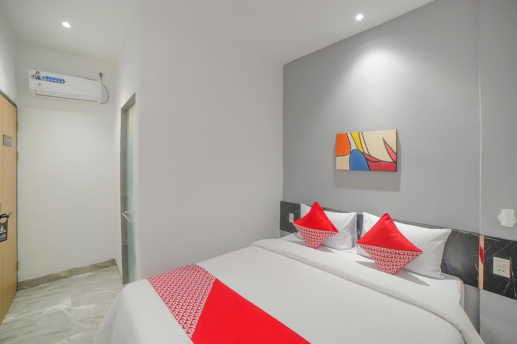 Hotel Oyo 90447 Kardopa Megapark