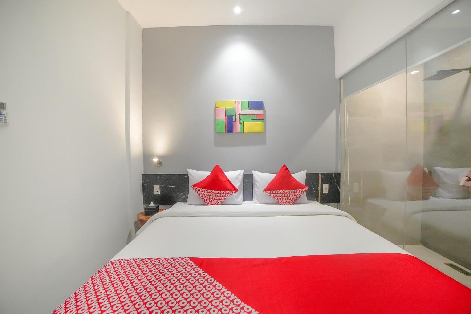 Oyo 90447 Kardopa Megapark Hotel 3*