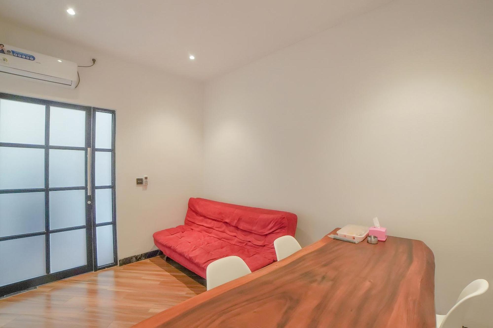 Hotel Oyo 90447 Kardopa Megapark Medan