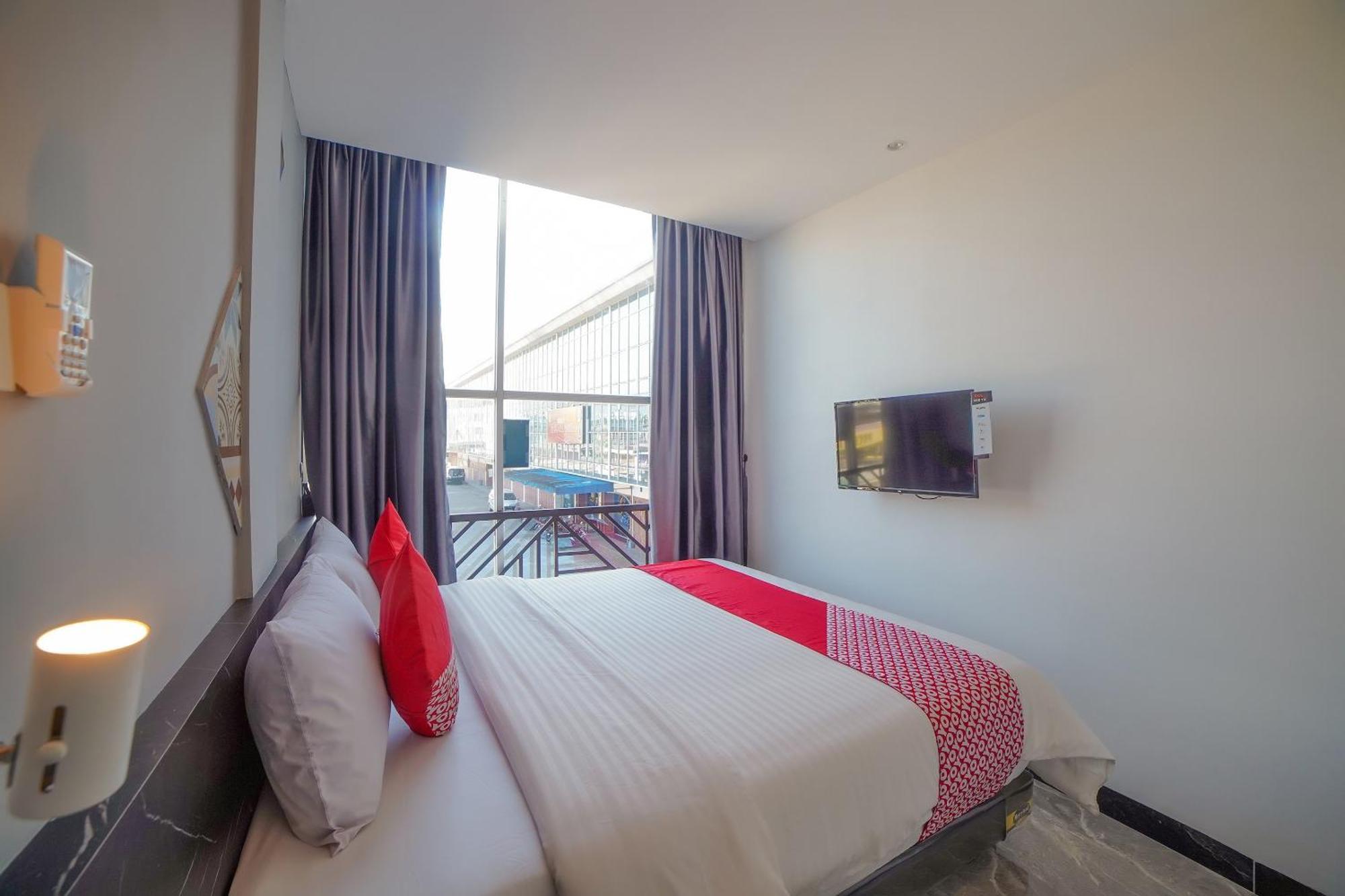 Oyo 90447 Kardopa Megapark 3* Medan